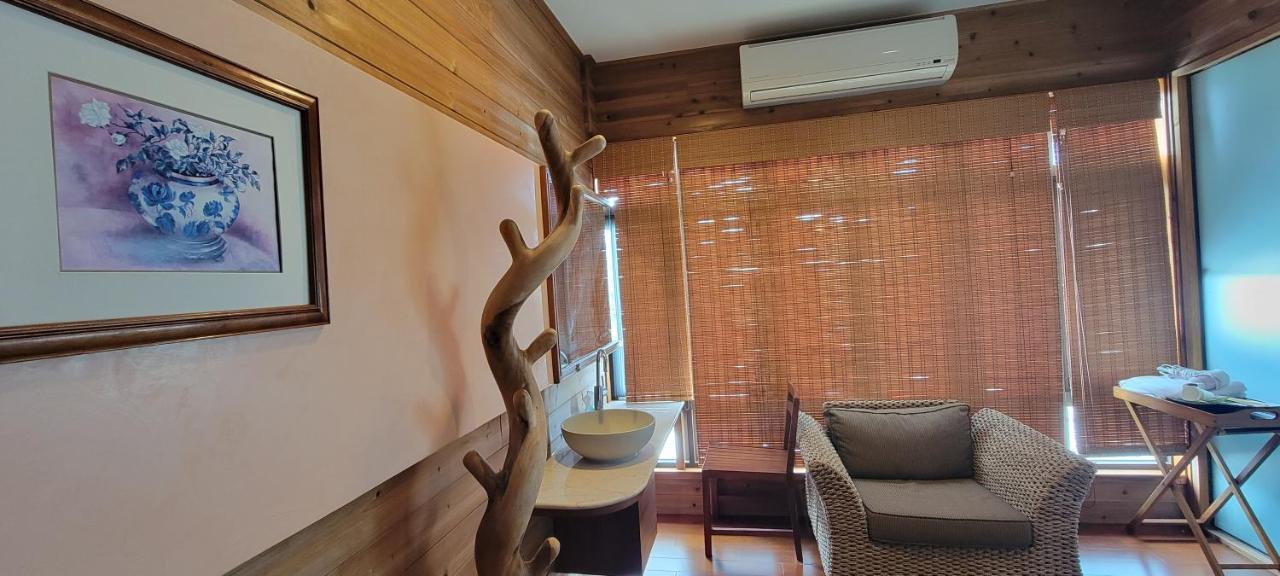 Sen Huxi Homestay Taitung Exterior photo